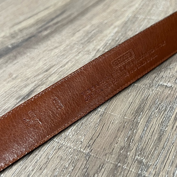 Coach Leather Dark Brown 34” Brass Buckle Staple Dress Belt Italian Leather - Picture 5 of 8